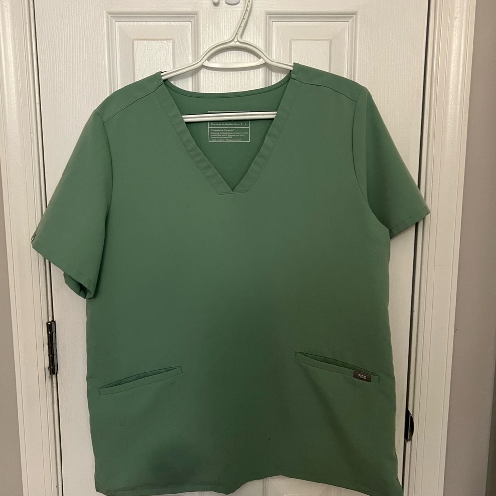 Figs Sage Green Short Sleeve V-Neck Tee